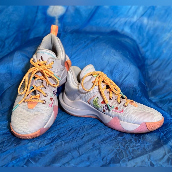 giannis smoothies shoes